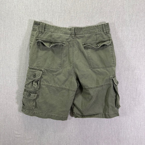 IZOD Cargo Shorts Men's 36 Olive Green Outdoor Utility Pockets Casual Canvas - Picture 3 of 8